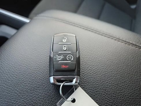 Used 2025 RAM 1500 Big Horn image 31