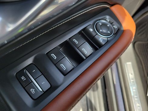 Certified 2023 GMC Yukon Denali Ultimate AWD/4WD image 17