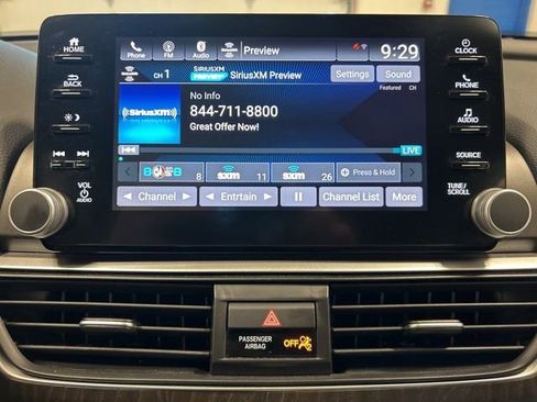 Used 2019 Honda Accord EX image 30