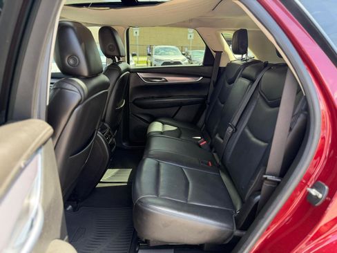Used 2017 Cadillac XT5 Luxury w/ LPO, Wheel Lock Package FWD image 10