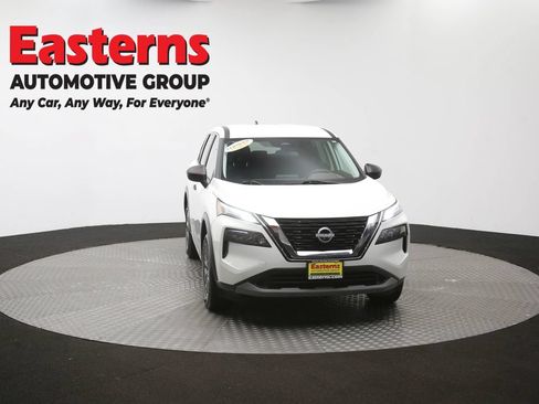 Used 2023 Nissan Rogue S AWD/4WD image 53