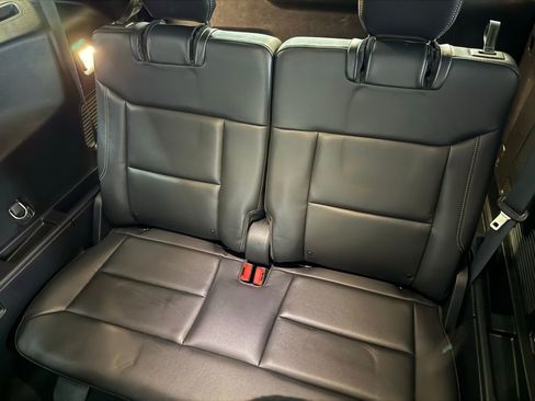 Certified 2022 Ford Explorer XLT w/ Equipment Group 202A image 43