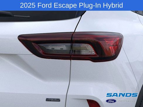 New 2025 Ford Escape Base image 21