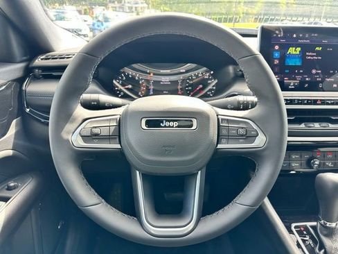 New 2025 Jeep Compass Limited w/ Sun & Sound Group image 14