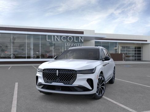 New 2026 Lincoln Nautilus Reserve AWD/4WD image 2