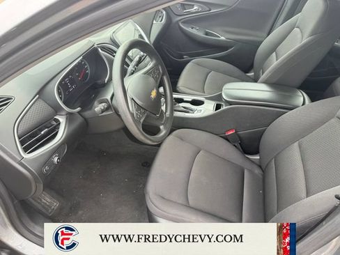 Used 2024 Chevrolet Malibu LT FWD image 13