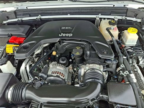 Used 2021 Jeep Gladiator Rubicon AWD/4WD image 30