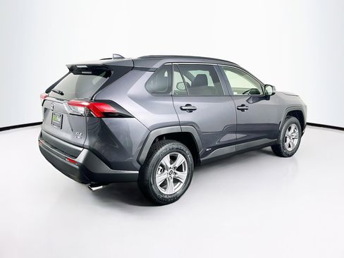 Used 2025 Toyota RAV4 XLE w/ Convenience Package image 9