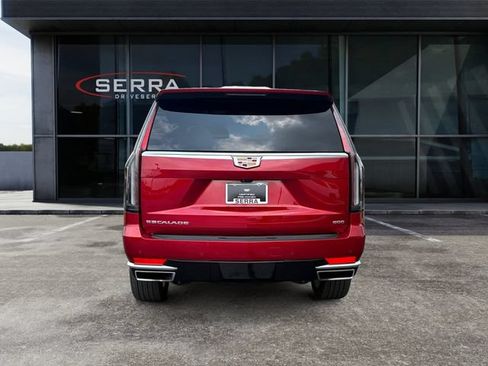 Certified 2024 Cadillac Escalade Premium Luxury w/ LPO, Floor Liner Package AWD/4WD image 4