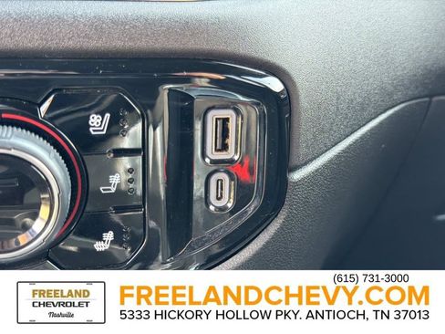 Used 2025 Chevrolet Silverado 2500 LTZ w/ LTZ Plus Package image 35