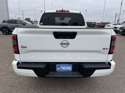 Certified 2024 Nissan Frontier SV image 4