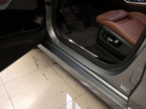 Used 2026 BMW X7 xDrive40i AWD/4WD image 31