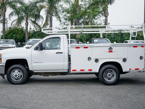 Used 2018 Chevrolet Silverado 3500 W/T RWD image 5
