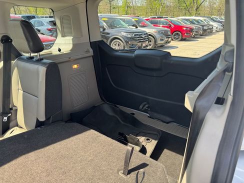 Used 2015 Ford Transit Connect XLT FWD image 33