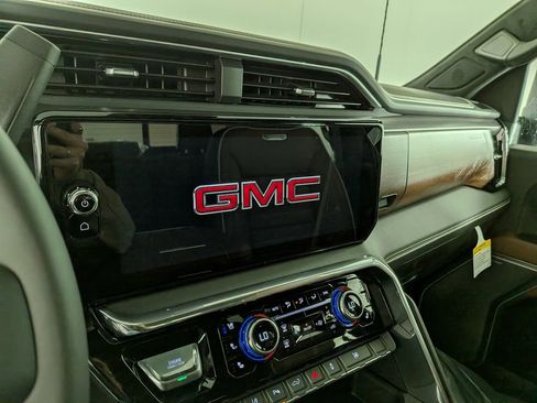 New 2026 GMC Sierra 3500 Denali Ultimate image 21