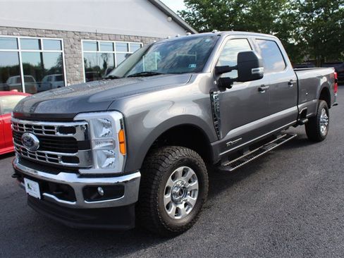 Used 2023 Ford F250 XLT w/ 360-Degree Camera Package AWD/4WD image 2