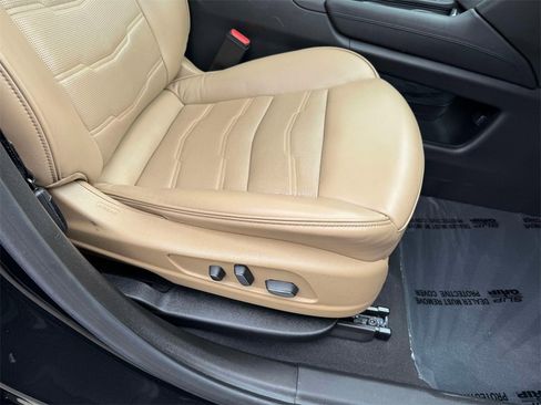 Used 2021 Cadillac XT6 Sport w/ Platinum Package image 15