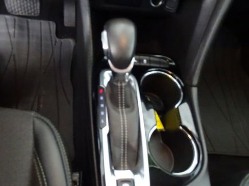 Certified 2021 Buick Encore GX Select image 11