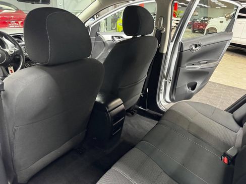 Used 2018 Nissan Sentra S image 39