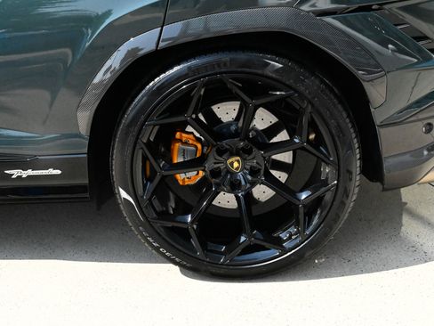 Used 2024 Lamborghini Urus Performante AWD/4WD image 10