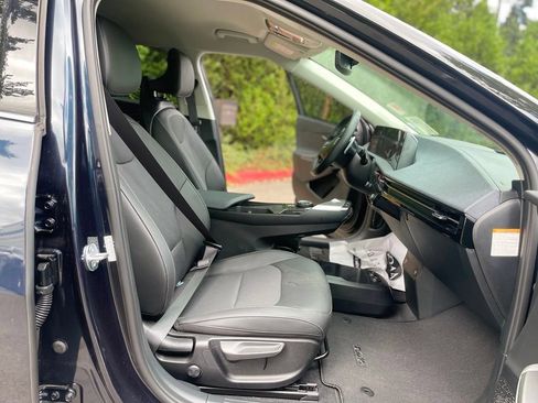 Certified 2024 Kia EV6 Light RWD image 21