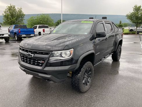Used 2019 Chevrolet Colorado ZR2 w/ ZR2 Midnight Special Edition AWD/4WD image 3