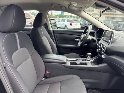 Used 2024 Nissan Sentra SV FWD image 10