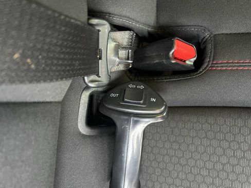 Used 2020 Jeep Gladiator Rubicon w/ Cold Weather Group image 15