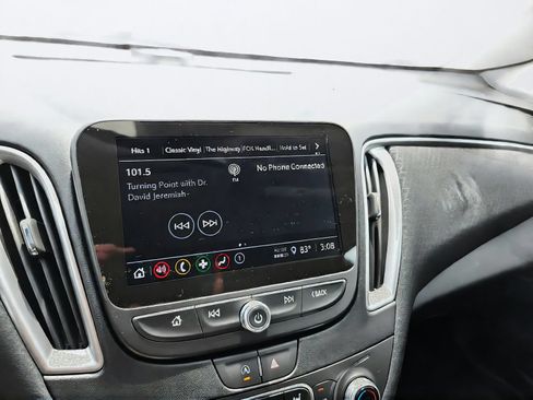 Used 2025 Chevrolet Malibu LT FWD image 16