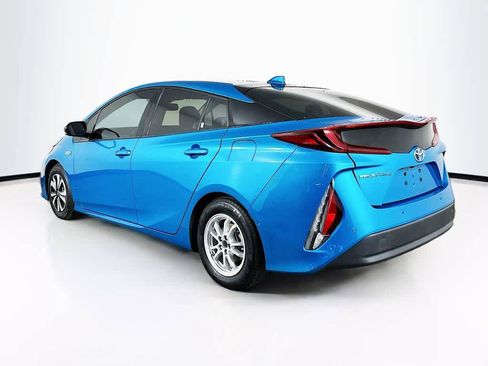 Used 2018 Toyota Prius Prime Advanced w/ Carpet Mat Package FWD image 4