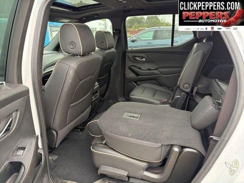 Used 2023 Chevrolet Traverse Premier w/ Redline Edition AWD/4WD image 10