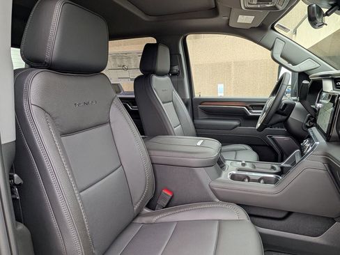 New 2026 GMC Sierra 3500 Denali w/ Denali Reserve Package AWD/4WD image 25