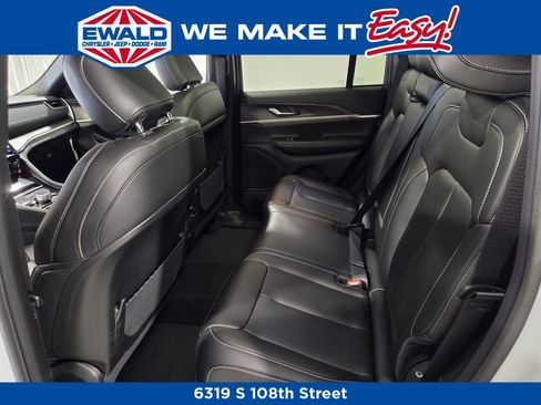 New 2025 Jeep Grand Cherokee Limited image 13