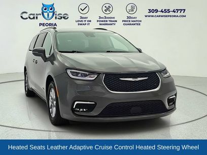 Used 2022 Chrysler Pacifica Touring-L