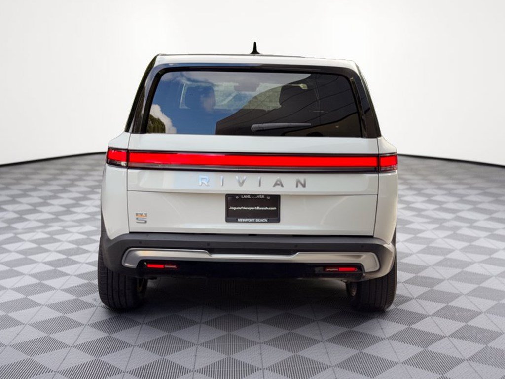 Used 2023 Rivian R1S Adventure Quad AWD/4WD image 11