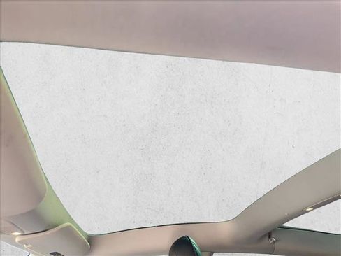 Used 2021 Tesla Model 3 Standard Range Plus image 16