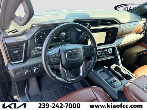 Used 2024 GMC Sierra 3500 Denali Ultimate image 25