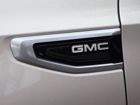 Used 2021 GMC Yukon Denali w/ LPO, Illumination Package image 55