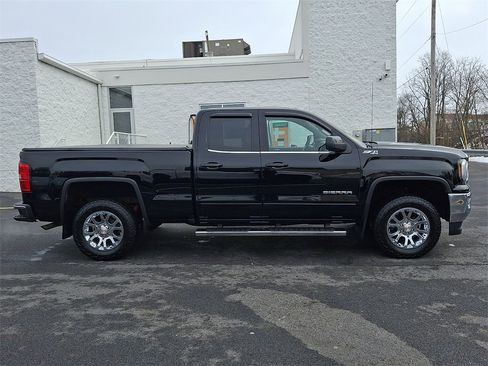 Used 2017 GMC Sierra 1500 SLE w/ SLE Value Package image 7