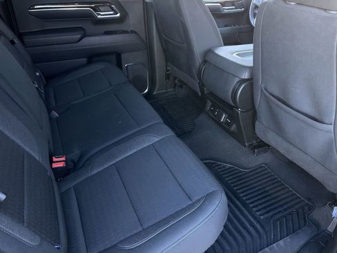 Used 2024 GMC Sierra 1500 Elevation image 26