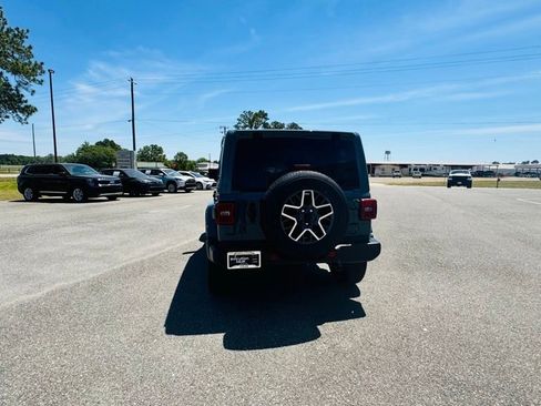 New 2026 Jeep Wrangler Unlimited Sahara w/ Technology Group AWD/4WD image 9
