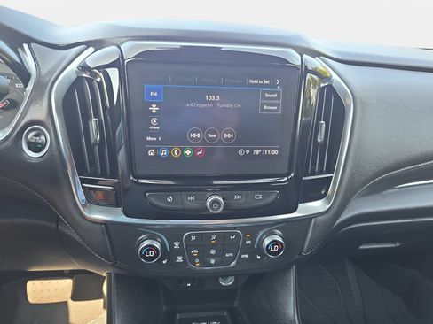 Used 2023 Chevrolet Traverse LT w/ LPO, Floor Liner Package FWD image 20