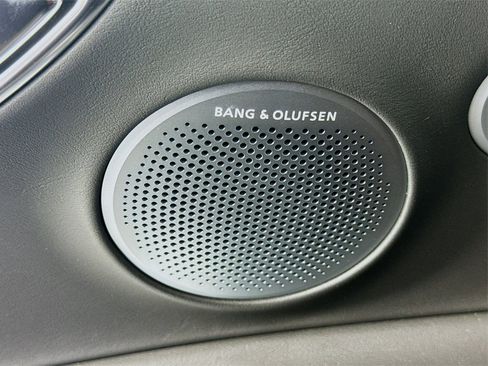 Certified 2025 Genesis GV80 3.5T Prestige image 19