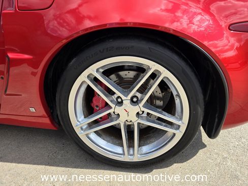 Used 2006 Chevrolet Corvette Z06 w/ Preferred Equipment Group image 35