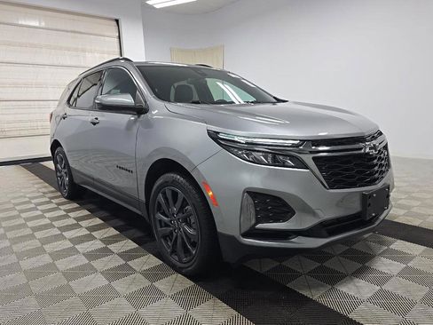 Used 2023 Chevrolet Equinox RS w/ RS Leather Package AWD/4WD image 2