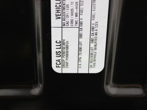 Used 2023 Jeep Grand Cherokee 4WD 4xe w/ Luxury Tech Group II image 33