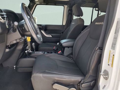 Certified 2016 Jeep Wrangler Unlimited Sahara AWD/4WD image 23