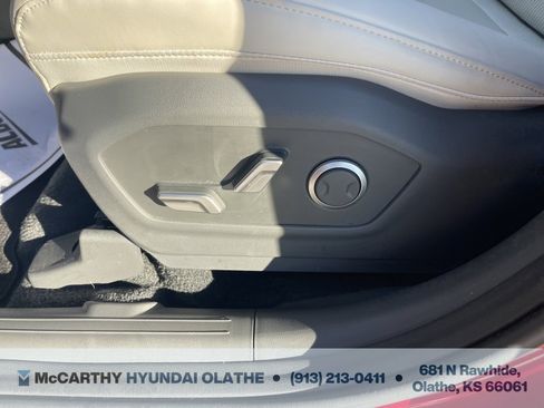 Used 2025 Hyundai Santa Fe SEL image 21