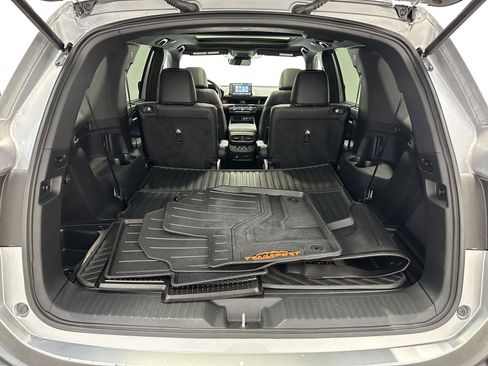 Certified 2025 Honda Pilot TrailSport image 32