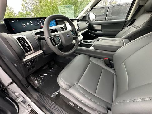 New 2026 Ford Expedition Active AWD/4WD image 17
